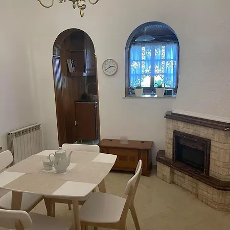 Athina's House Apartament Rhodes City
